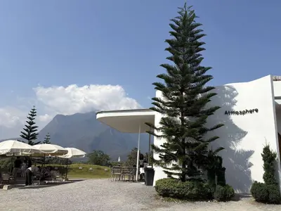 Atmosphere Resort & Cafe