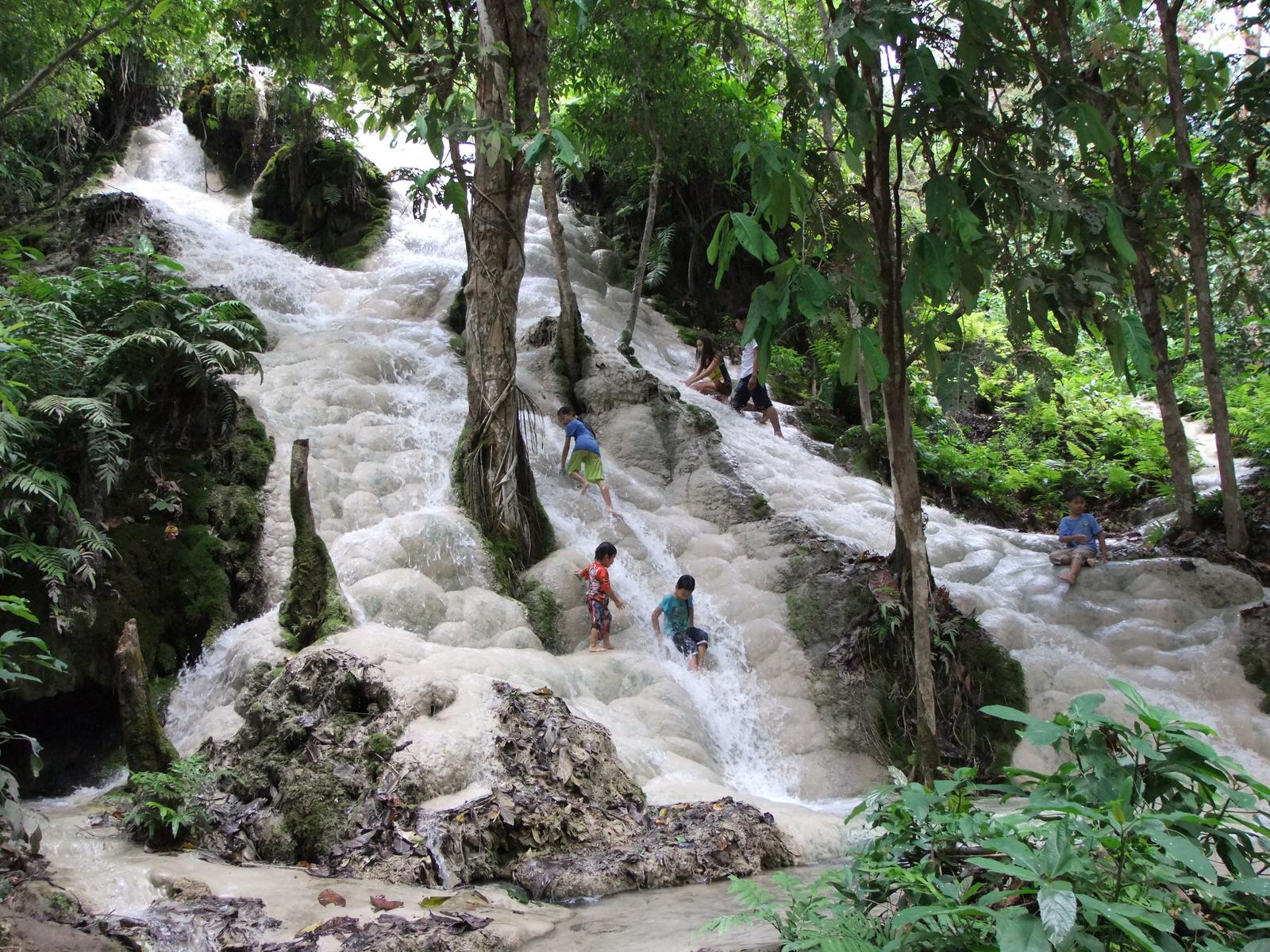 Sticky Waterfalls Bua Tong by Scooter